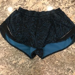 lululemon hotty hot short 2 inch inseam size 10